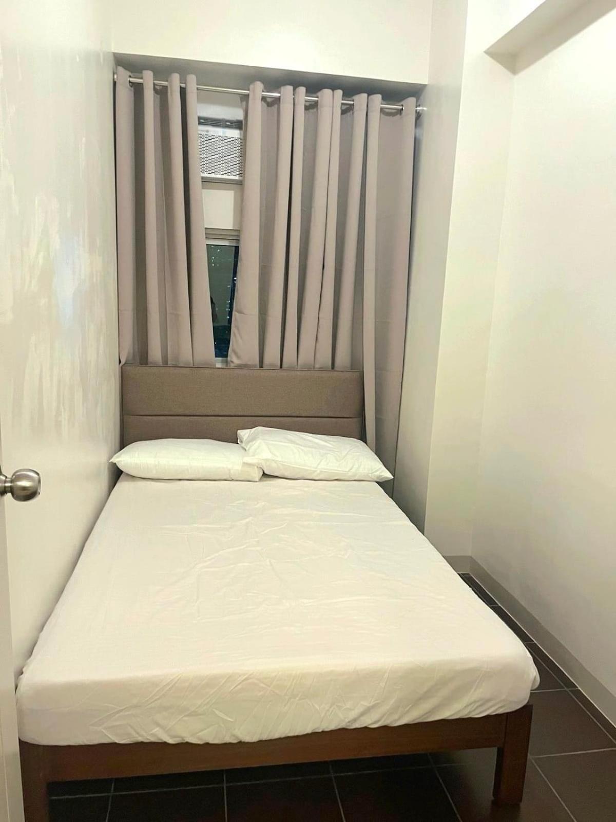 Pioneer Woodlands Bed & Breakfast Mandaluyong Exterior foto